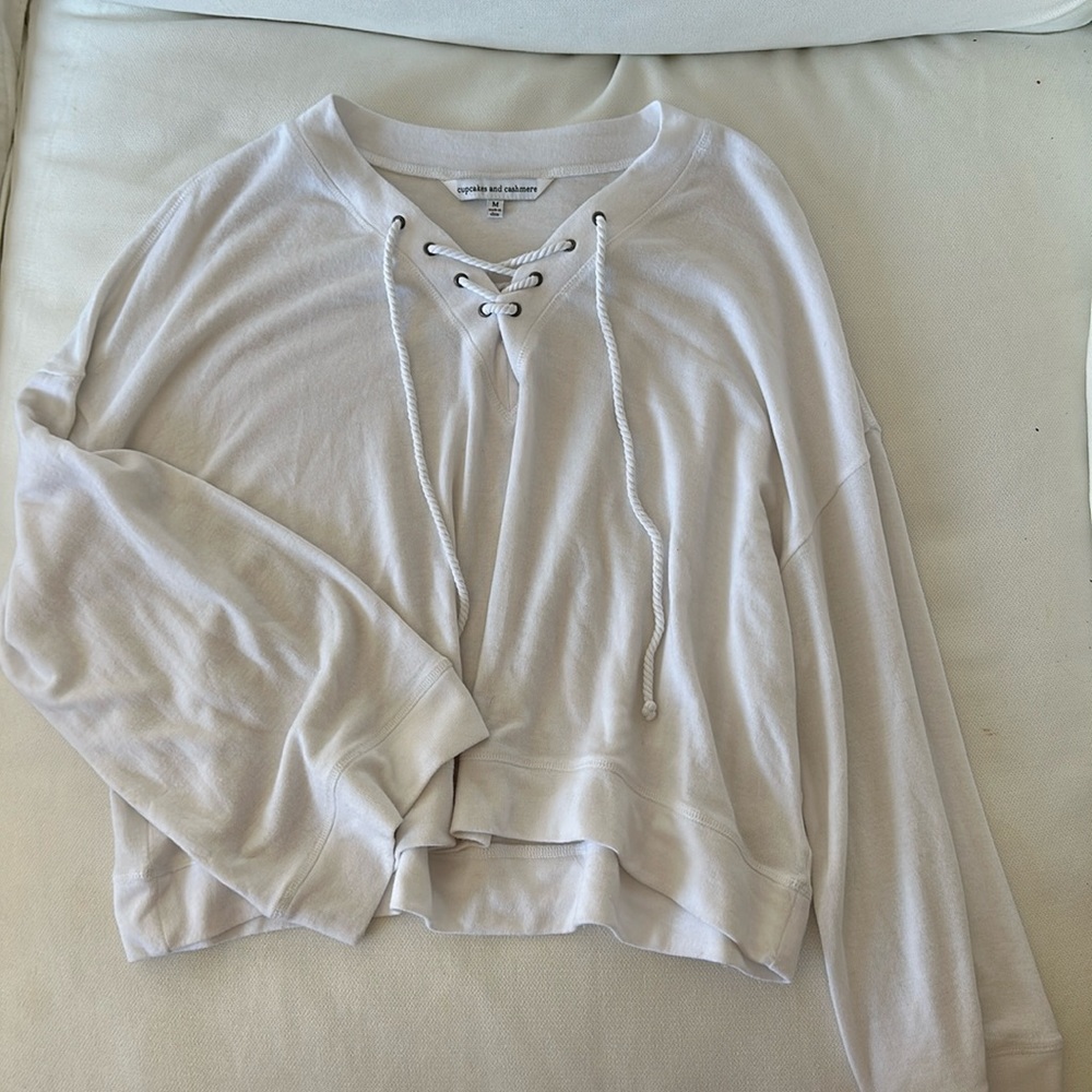 Cupcakes and cashmere pull over